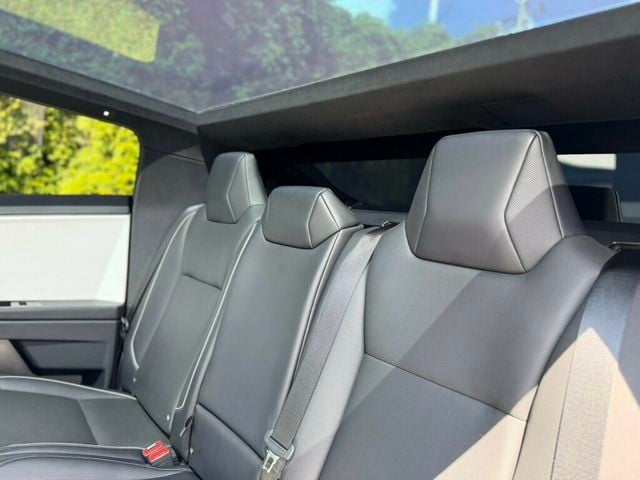 2024 Tesla Cybertruck AWD - 23060712 - 26