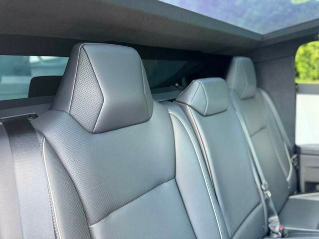 2024 Tesla Cybertruck AWD - 23060712 - 27
