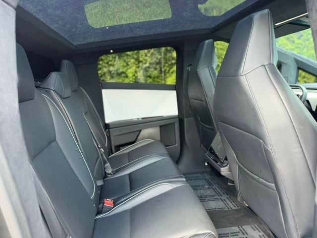 2024 Tesla Cybertruck AWD - 23060712 - 28