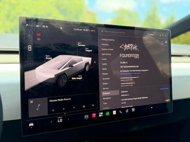 2024 Tesla Cybertruck AWD - 23060712 - 42