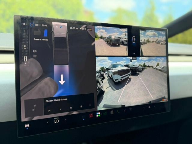 2024 Tesla Cybertruck AWD - 23060712 - 44