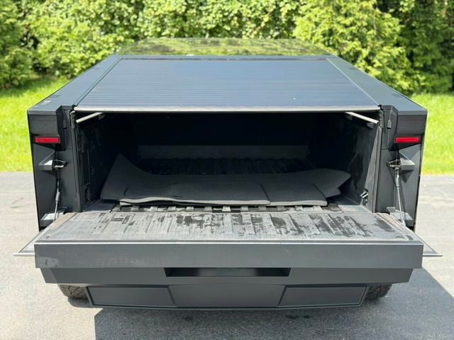 2024 Tesla Cybertruck AWD - 23060712 - 8