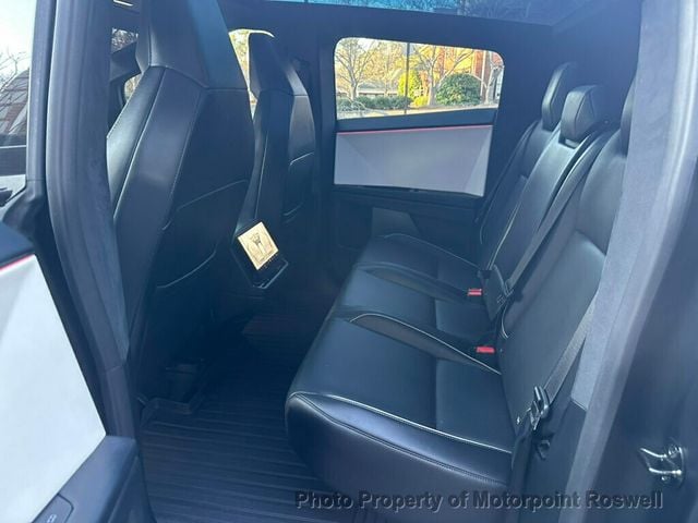 2024 Tesla Cybertruck AWD - 22984364 - 17