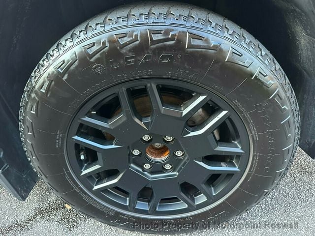 2024 Tesla Cybertruck AWD - 22984364 - 25