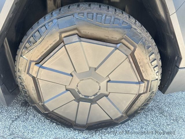 2024 Tesla Cybertruck AWD - 23070481 - 26