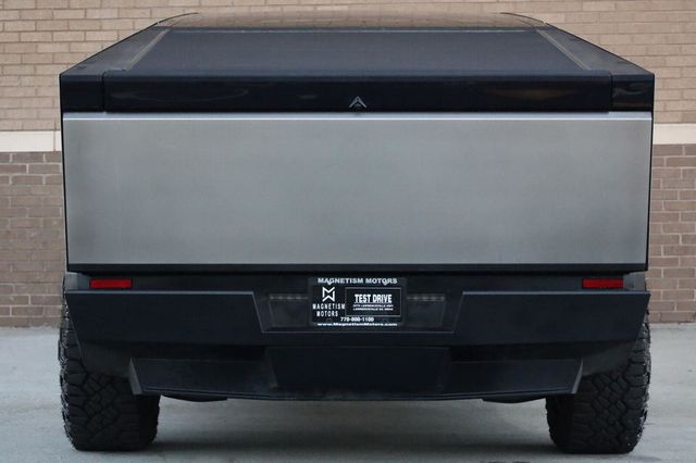 2024 Tesla Cybertruck AWD - 23097622 - 11