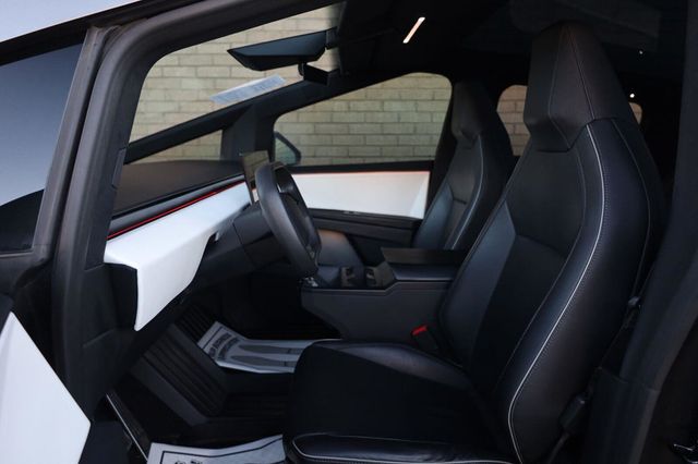 2024 Tesla Cybertruck AWD - 23097622 - 17