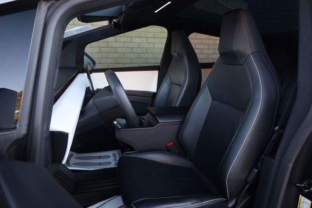 2024 Tesla Cybertruck AWD - 23097622 - 18