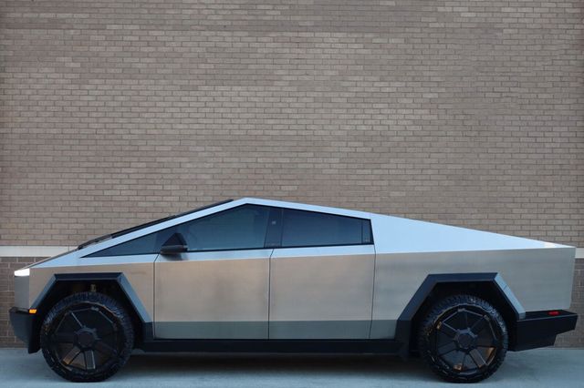 2024 Tesla Cybertruck AWD - 23097622 - 1