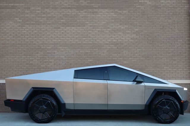 2024 Tesla Cybertruck AWD - 23097622 - 2