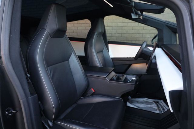 2024 Tesla Cybertruck AWD - 23097622 - 29