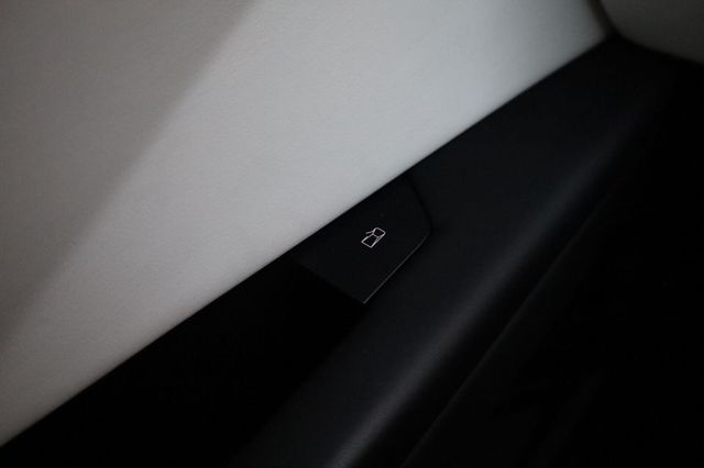 2024 Tesla Cybertruck AWD - 23097622 - 38