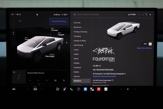 2024 Tesla Cybertruck AWD - 23097622 - 47