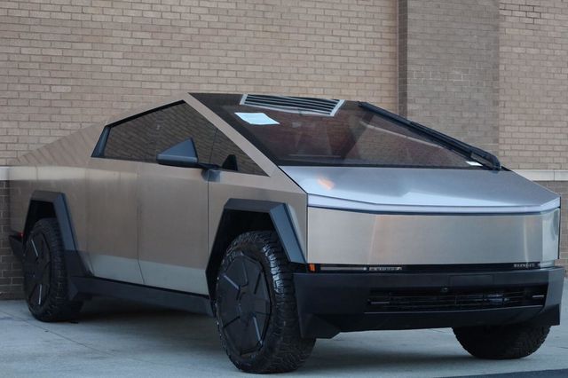 2024 Tesla Cybertruck AWD - 23097622 - 6