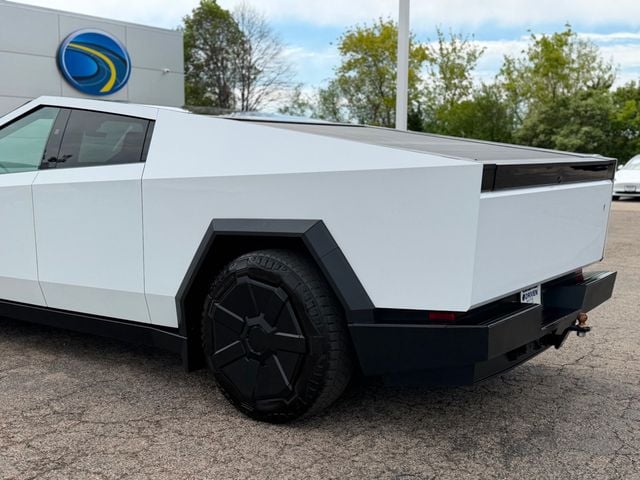 2024 Tesla Cybertruck AWD - 23025342 - 12