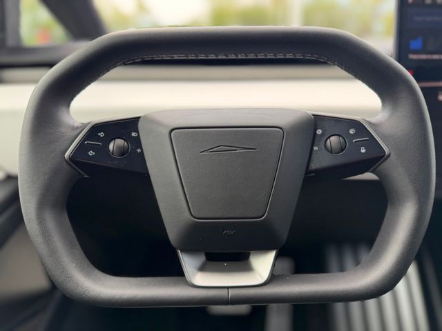 2024 Tesla Cybertruck AWD - 23025342 - 23