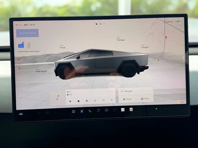 2024 Tesla Cybertruck AWD - 23025342 - 26