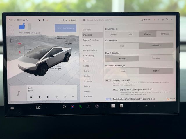 2024 Tesla Cybertruck AWD - 23025342 - 28