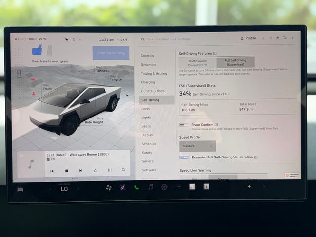2024 Tesla Cybertruck AWD - 23025342 - 31