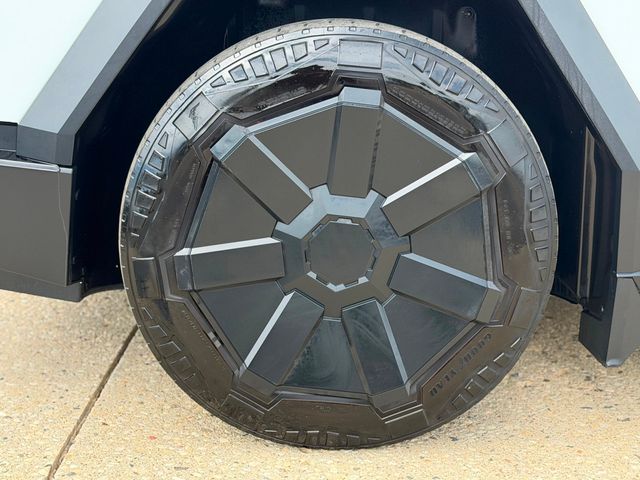 2024 Tesla Cybertruck AWD - 23025342 - 49