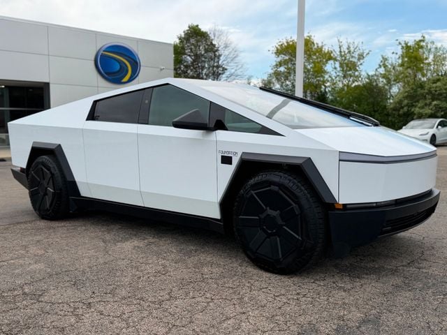 2024 Tesla Cybertruck AWD - 23025342 - 5