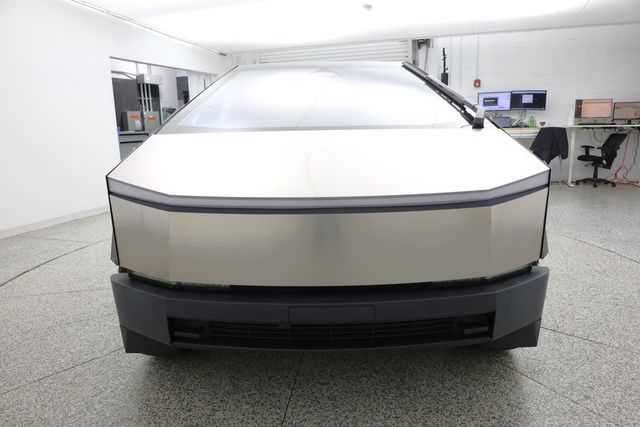 2024 Tesla Cybertruck AWD - 23101406 - 1