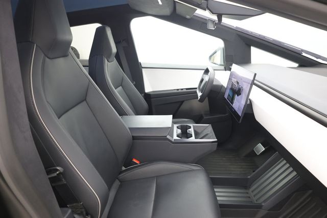 2024 Tesla Cybertruck AWD - 23101406 - 28