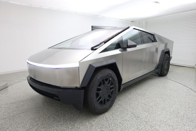 2024 Tesla Cybertruck AWD Foundation Series - 23039975 - 0