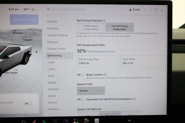 2024 Tesla Cybertruck AWD Foundation Series - 23039975 - 17