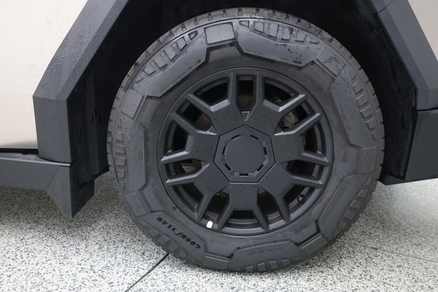 2024 Tesla Cybertruck AWD Foundation Series - 23039975 - 5