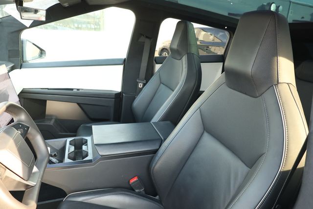 2024 Tesla Cybertruck AWD Foundation Series w/ Full Self-Driving Capability - 23003597 - 22