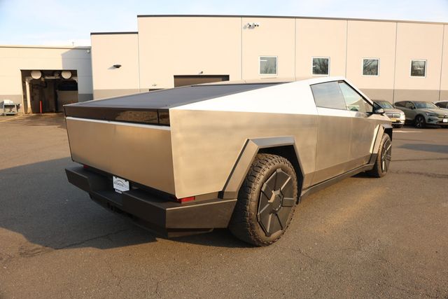 2024 Tesla Cybertruck AWD Foundation Series w/ Full Self-Driving Capability - 23003597 - 4