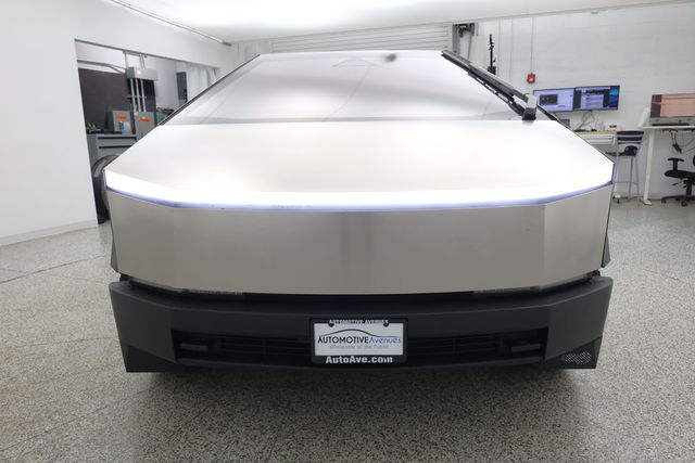 2024 Tesla Cybertruck AWD w/ Foundation Series Package & Powershare - 23045488 - 1