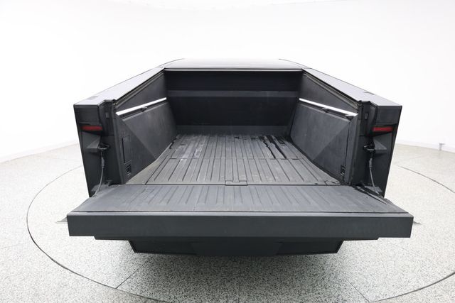 2024 Tesla Cybertruck AWD w/ Foundation Series Package & Powershare - 23045488 - 23