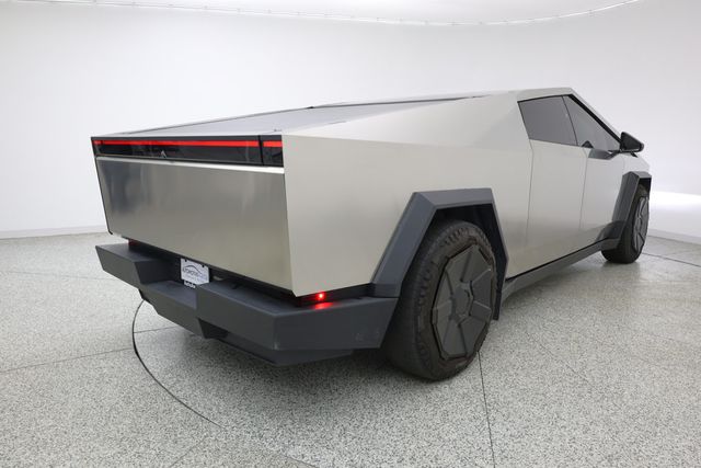 2024 Tesla Cybertruck AWD w/ Foundation Series Package & Powershare - 23045488 - 3