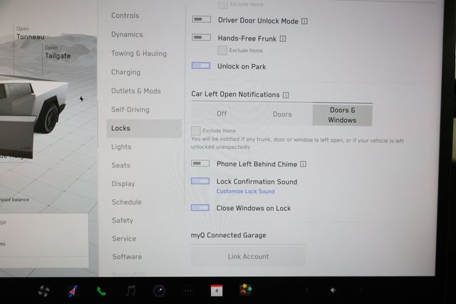 2024 Tesla Cybertruck AWD w/ Premium Connectivity - 23036180 - 19