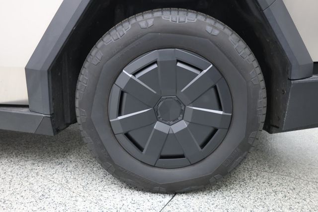 2024 Tesla Cybertruck AWD w/ Premium Connectivity - 23036180 - 6