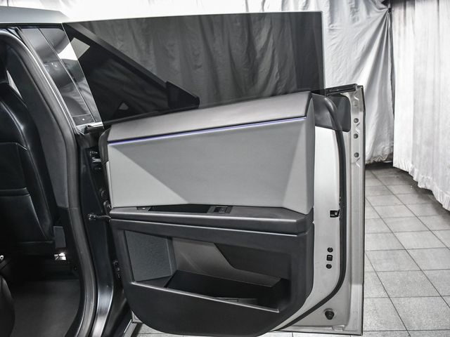 2024 Tesla Cybertruck Base - 22965889 - 19