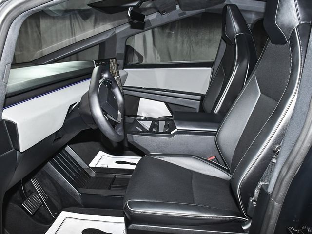 2024 Tesla Cybertruck Base - 22965889 - 51
