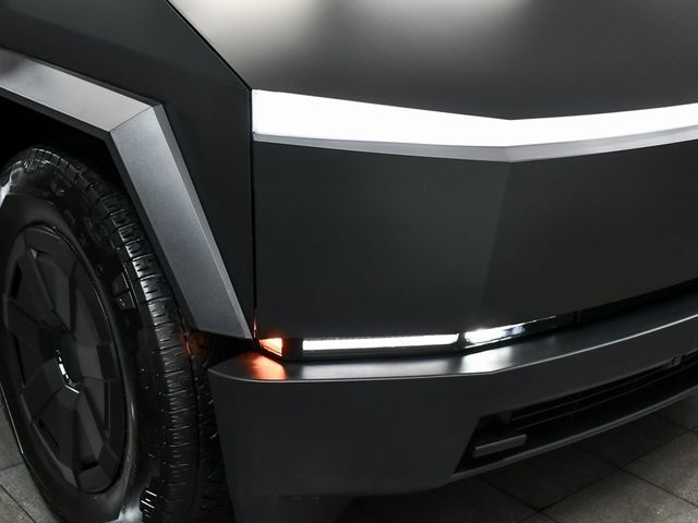 2024 Tesla Cybertruck Base - 22965889 - 69