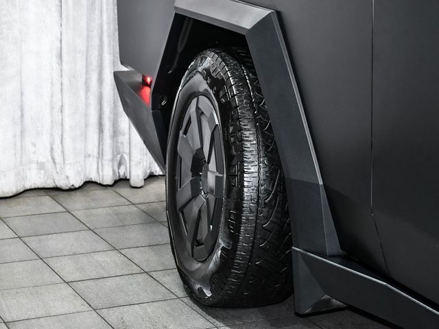 2024 Tesla Cybertruck Base - 22965889 - 75