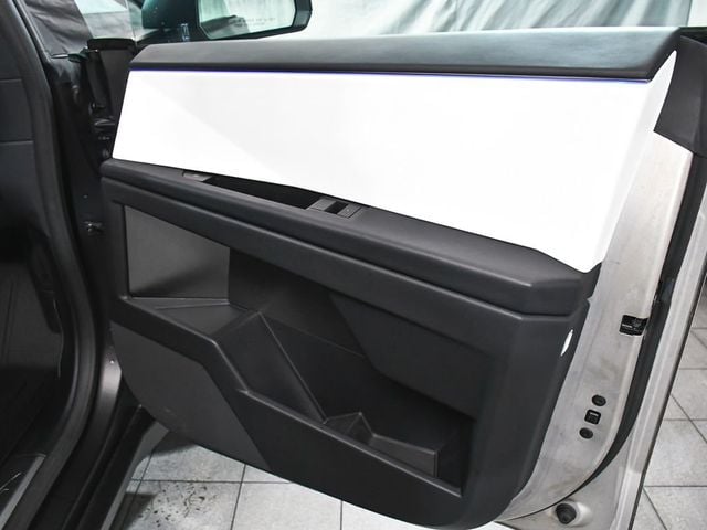 2024 Tesla Cybertruck Base - 23012547 - 19