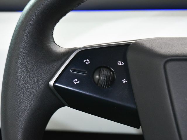 2024 Tesla Cybertruck Base - 23012547 - 32