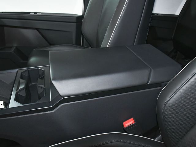 2024 Tesla Cybertruck Base - 23012547 - 37