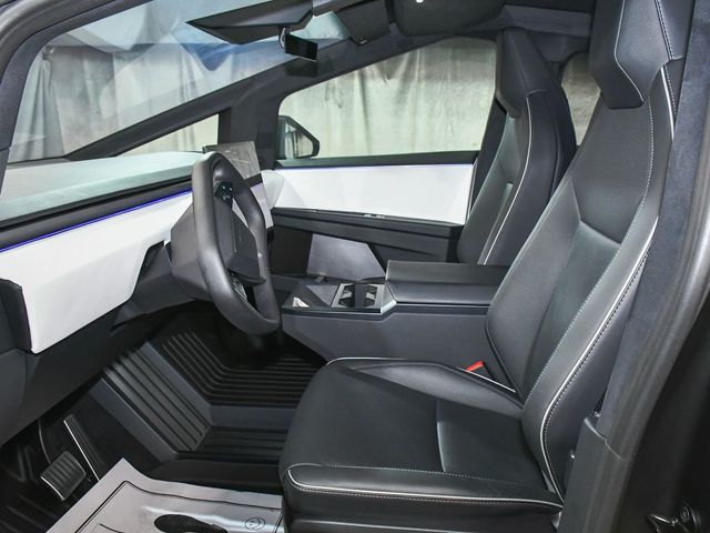 2024 Tesla Cybertruck Base - 23012547 - 40