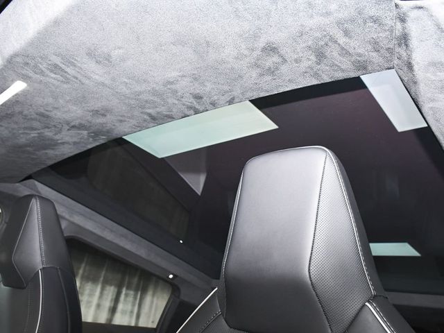 2024 Tesla Cybertruck Base - 23012547 - 42