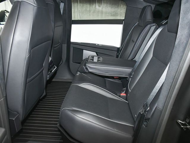 2024 Tesla Cybertruck Base - 23012547 - 46