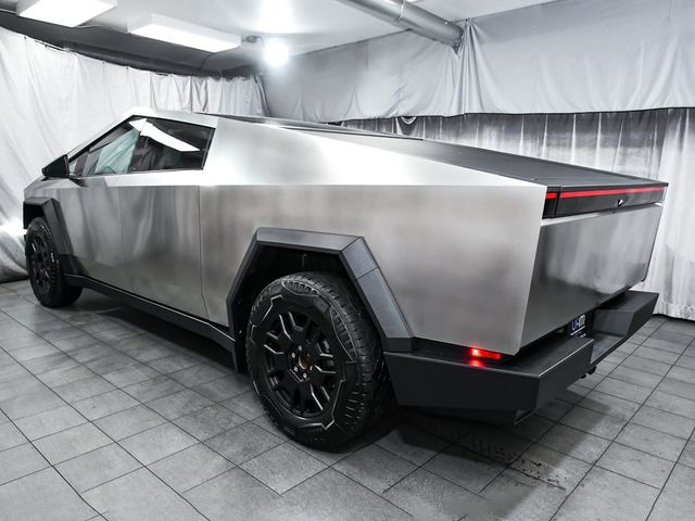 2024 Tesla Cybertruck All-Wheel Drive's photo