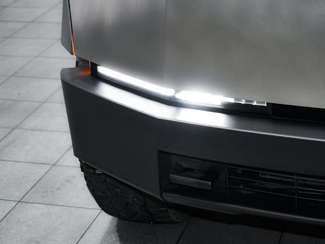 2024 Tesla Cybertruck Base - 23012547 - 68