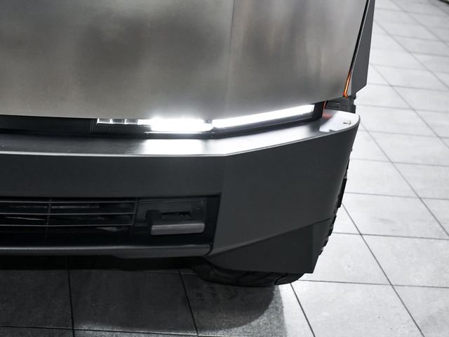 2024 Tesla Cybertruck Base - 23012547 - 69